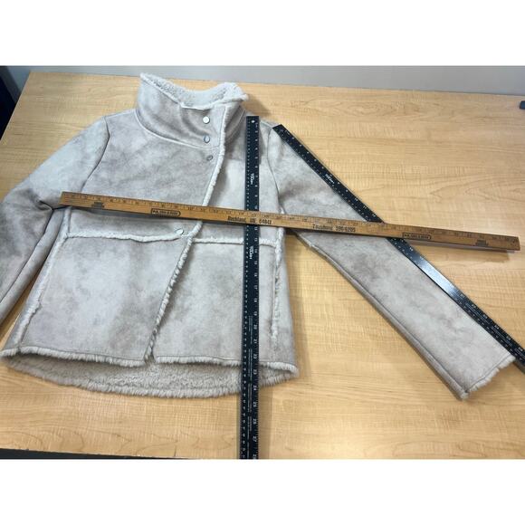 The Dylan Faux Fur Suede Jacket Grey Womans Size S Luxury Unique Casual Quality - Picture 5 of 6